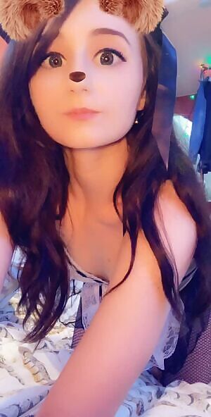 Dressed up as a sexy maid to please my master <3