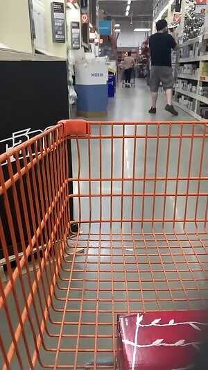 My first little flash in public 💋