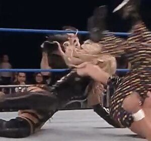 Scarlett Bordeaux’s jiggly ass