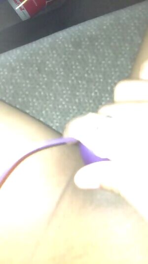 A little fun in the car 🙈 sound on to hear my moans!