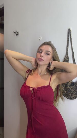 Big Tits Boobs Cute OnlyFans Reveal