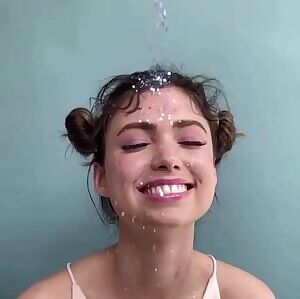 Anyone know the girl or the sauce?