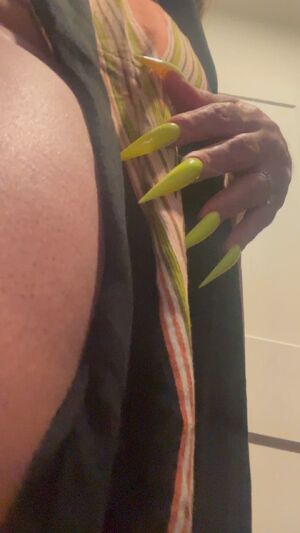 Creamy Pussy Amateur PussyKat Thick