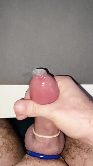 Pumping a condom full with cum 💦 Felt sooo good, had to moan.
