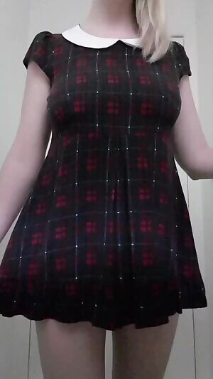 A little on/off in my avourite cutesy dress. ♡