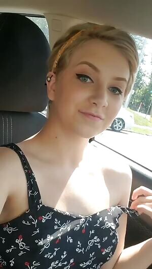 Plugged myself before I walked 7 blocks to class :) want to see me take it out in the bathroom?