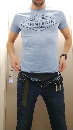 First a beard, then a boner😋 38M4F