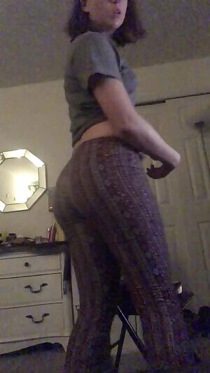 Jiggle for that Pickle 😋🍆💦