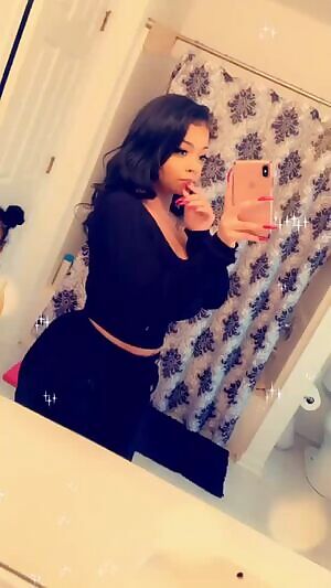 My friend Raven looking great tonight