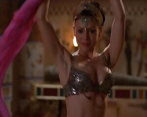 Alyssa Milano belly dancer plot on Charmed