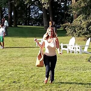 Alic Eve bounce + wet shirt - Sex and the City 2