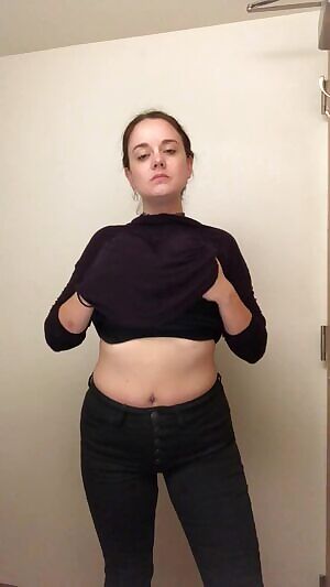 Bored at work - thought you’d enjoy my tits 😘