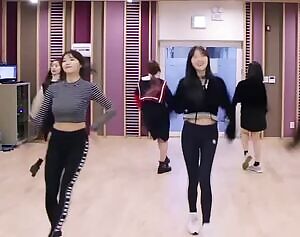 Lovelyz - Mijoo & Sujeong