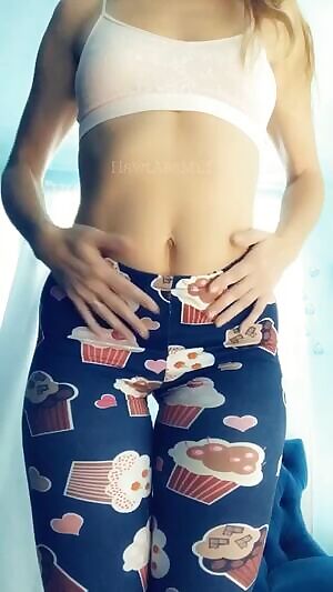 It's FriYay! Treat yourself to a cupcake.. or a few 😋