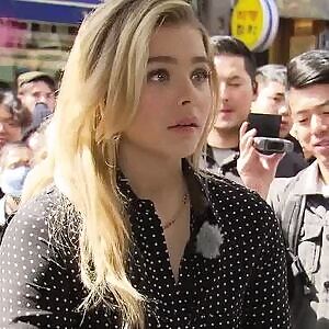 How about a public blowbang? Chloe Grace Moretz: