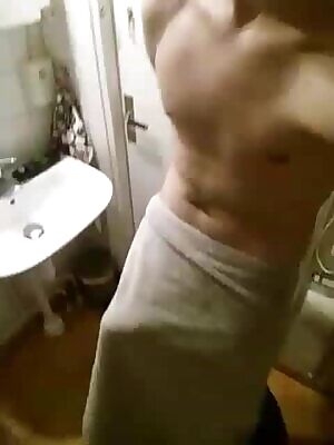 Looking for a showerbuddy. Please PM me your applications. Dont forget to include your CVs!