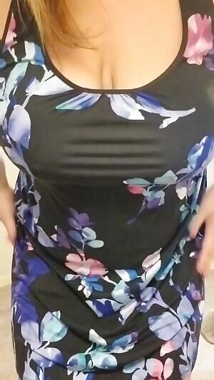 Why yes, I'd love to reveal my big boobs to you 😁