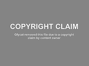 Lucy Pinder - Shaking Them Free