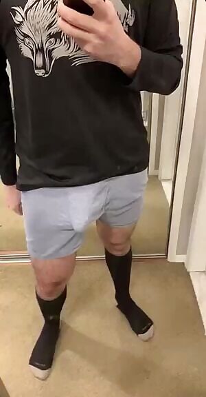 I think it’s spring-loaded