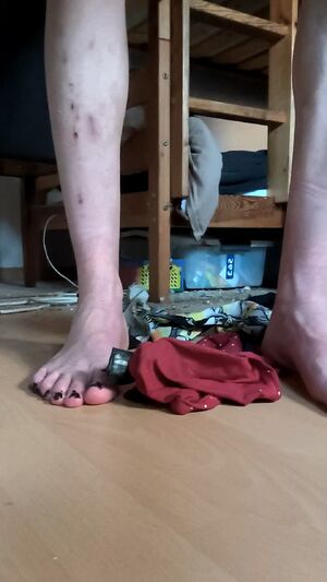 Feet & Cock 21 Years Old