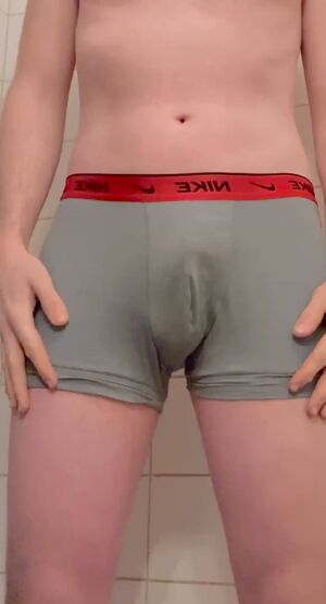 Male Pissing Gay Kinky Piss Watersports