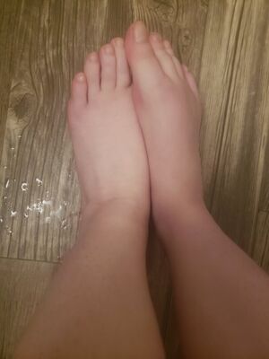 White Toes Feet Foot Worship Goddess