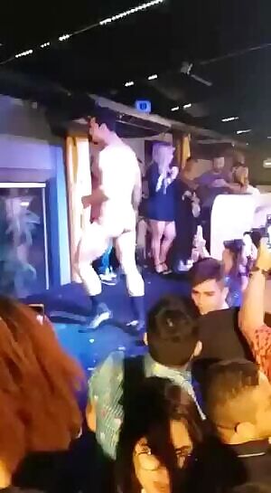 Gogo boy dancing hard at the Umarizal nightclub. 279 Main.🍆😋 GIF by