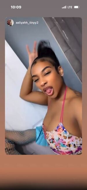 Assjob Ass Big Tits Lesbian Lesbians