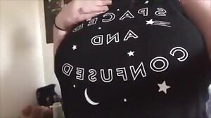 Big Natural Boobs Shirt Lift Tease ;)