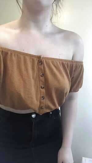 Thanks or sorting by new ! who needs underwear anyways 😜😘