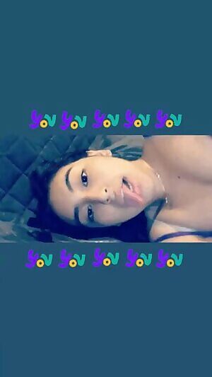 Hispanic/latina cutie 😍 kik xntvrx14