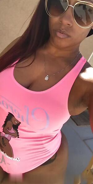 Get all her contents here --> https://link-to.net/73813/Ns8Vz