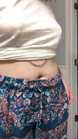 18 I got some new toys to put me in my place! What would you do if you saw me walking around town in this outfit? 😉