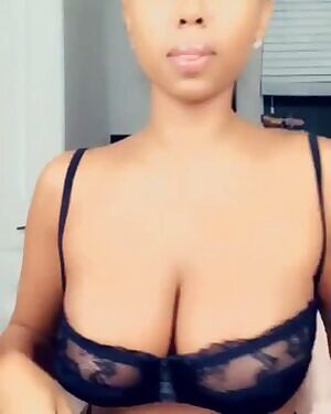 That jiggle hit different when they’re REAL 😍🤤