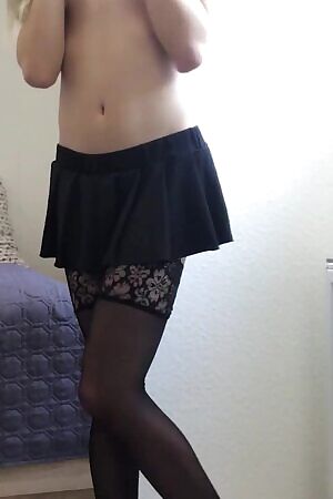 First Video, please show me if you want to see some naughty stuff in the next one 🙈