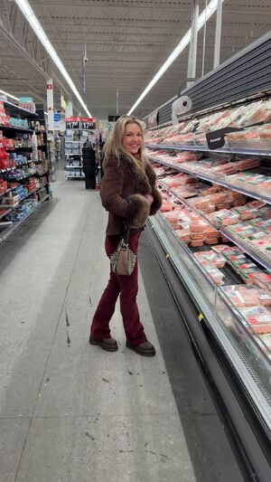 Fur Coats Amateur Babe Big Tits