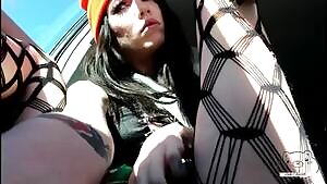 holdthemoan - Teasing in traffic