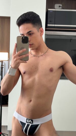 Not Nude Big Chaturbate Cute Glamour Model