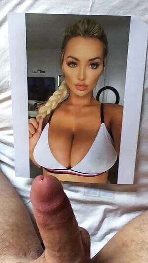 Lindsey Pelas tribute