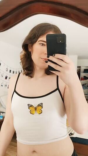 happy friday from me, myself, and what's in my pants😅