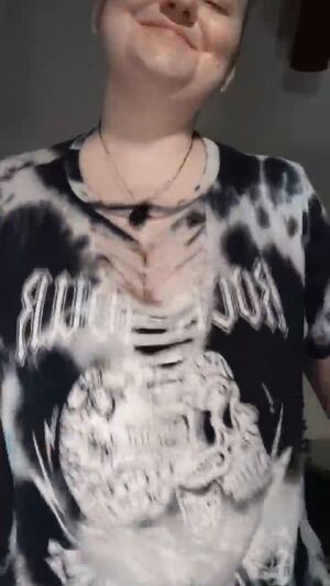 Squirters Ass Shaking Big Tits Chubby