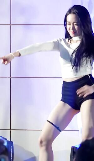 Her Tight Shorts are eaten up by her Camel Toe