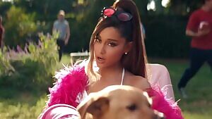 Ariana Grande is so damn cute and hot at the same time