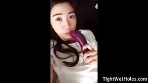 Korean girl loves eggplant ðŸ†