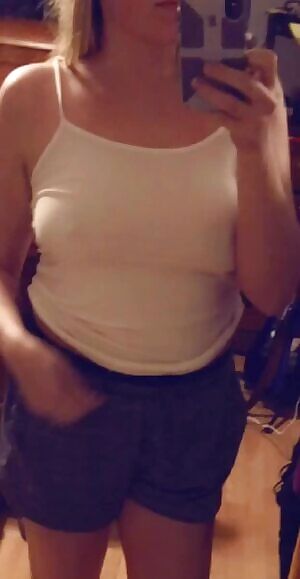 Those nipples though 👀 👀