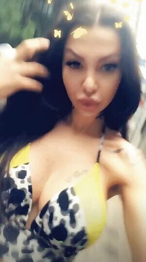 Aneli Hancy fake tits and lips