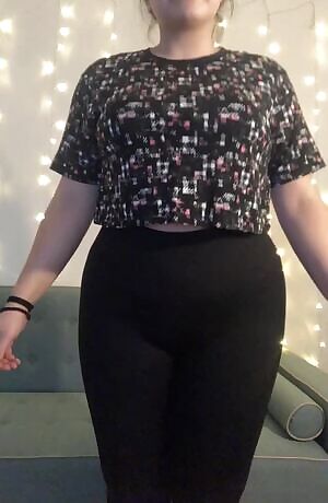 I was trying to go for a cute popping out of my bra reveal, but this bra fits me too well. So here is a normal reveal 😅