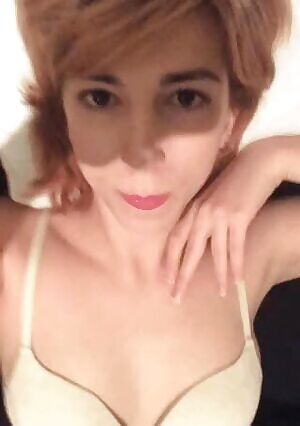 Showing off my big fat wiener ;3