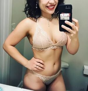 Middle Aged Boobs Amateur Brunette Cute