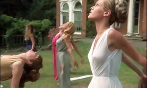 Suzanna Leigh - Lust for a Vampire